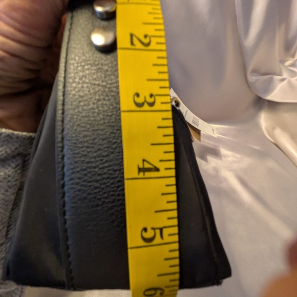 NWT Madden Girl Black Crossbody Bag with Silver Chain Detail - Picture 8 of 11